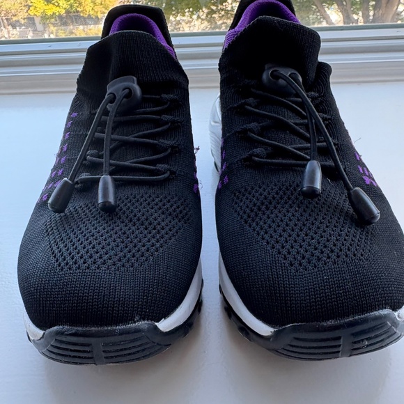 RUNNING SHOES 🖤💜 - Picture 3 of 5
